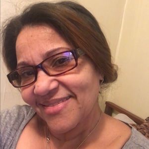 Meet your Posher, Almida